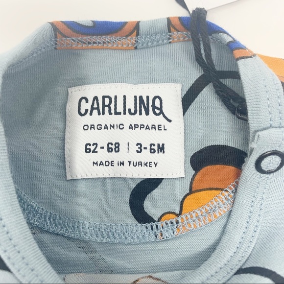 CARLIJNQ Light Blue Binocular Short Sleeve Tee - Picture 5 of 6